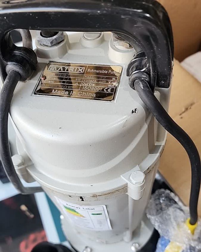 کفکش ماتریکس ۲۲ متری ۲ اینچ فلوتر QDX10-22--1.1F - کپی